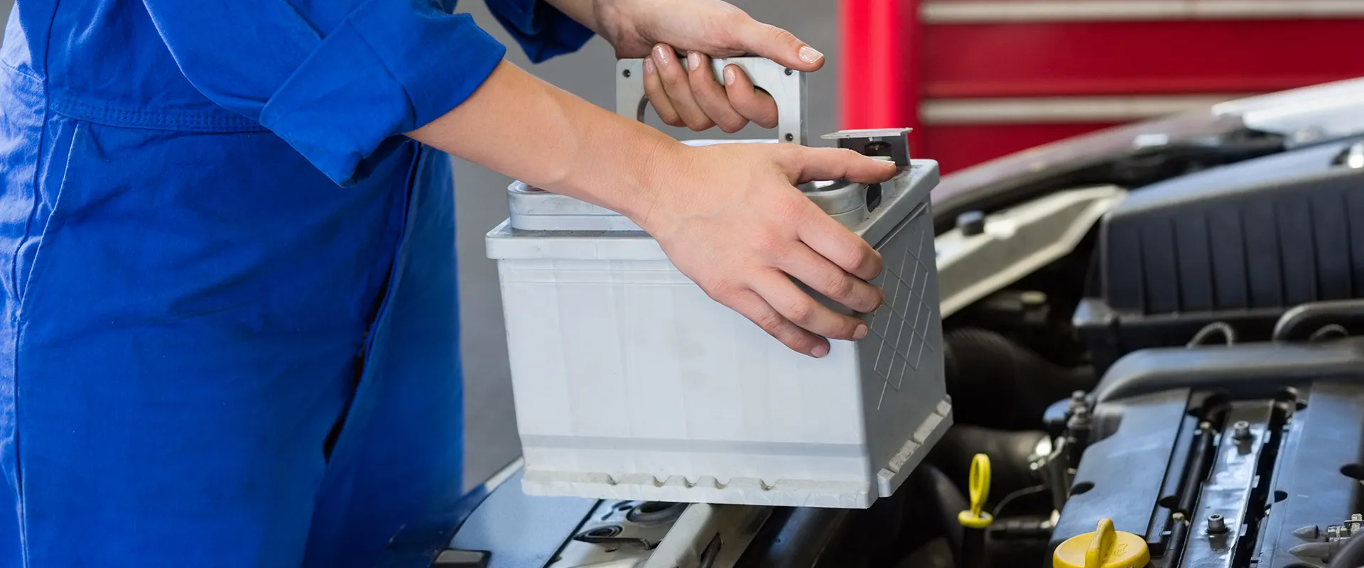 Car Battery Installation & Programming near Universal City, TX